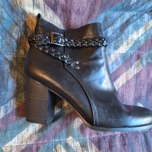 👢 American Eagle Black Ankle Boots Size: US 11 | Heel: 3" - Picture 6 of 6